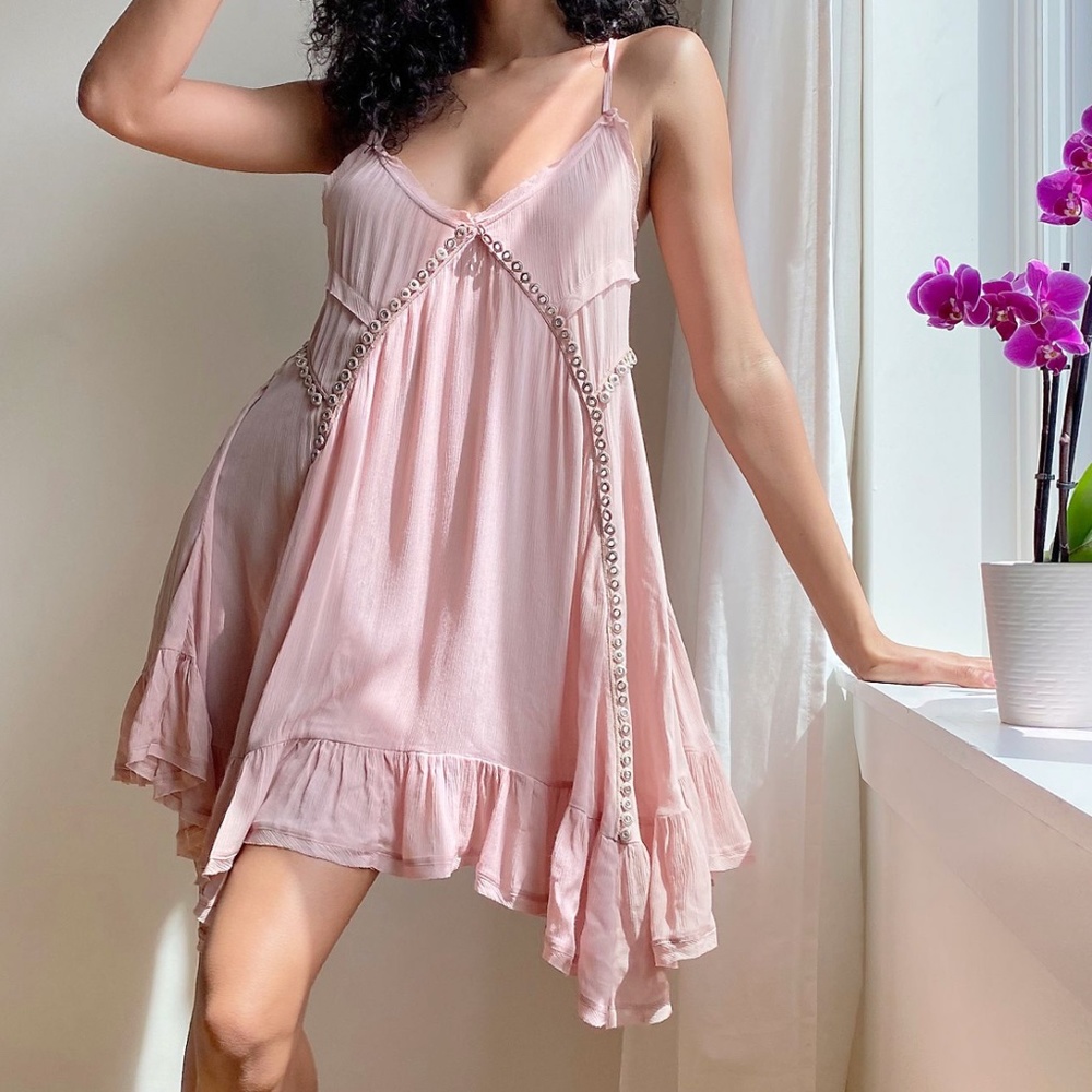 Sway With Me Trapeze Ruffle Swing Scallop Slip